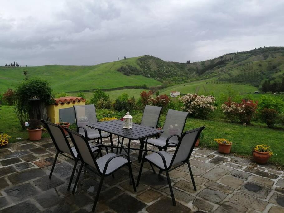 Poggio Ai Legni Villa Certaldo Bagian luar foto